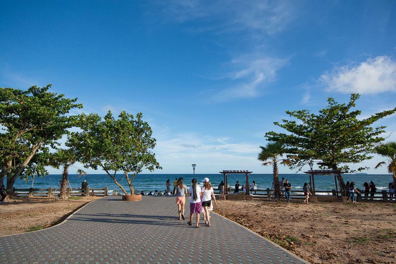 Grandbeach Condo By Malai Rayong Exterior foto